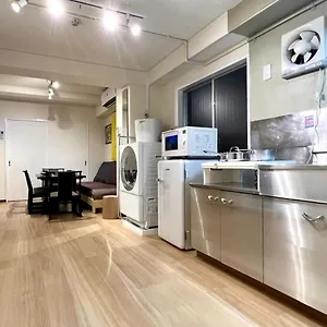 山手線池袋駅 徒歩6分 東池袋駅徒歩3分 2~5人 エレベーター Wifi 新宿/渋谷/銀座/築地/浅草/原宿近い！ アパート